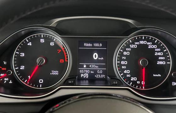 AUDI A4 1.8 TFSI AMBIENTE AVANT GASOLINA 4P MULTITRONIC
